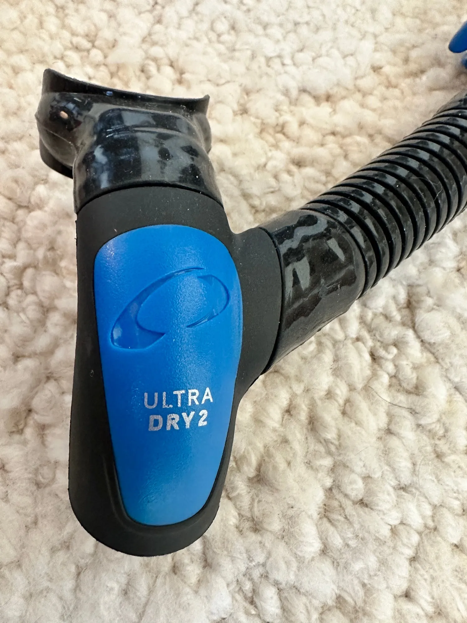 XS Brand Scuba Fusion 3 Carbon Black and Oceanic Ultra Dry 2 Snorkel